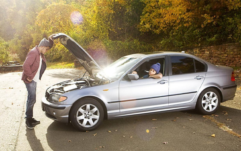 Signs of Car’s battery Collapse