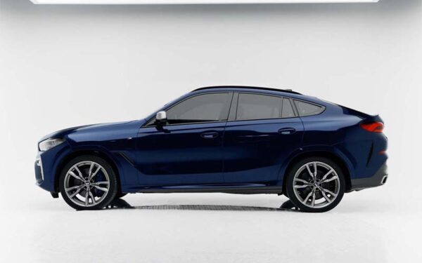 BMW X6 M50i 2022