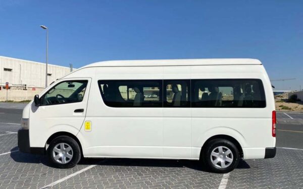 Toyota Hiace 13 Seater