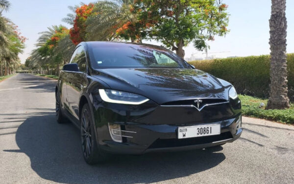 Tesla Model X 2020